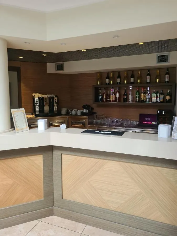 Elysium Hotel Raya Mediglia