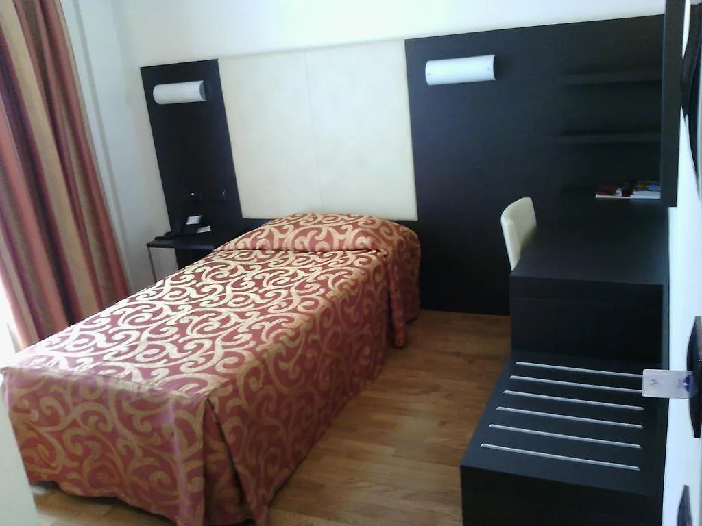 Elysium Hotel Raya Mediglia