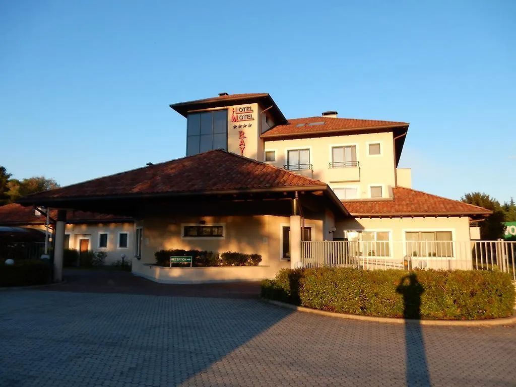 Elysium Hotel Raya Mediglia