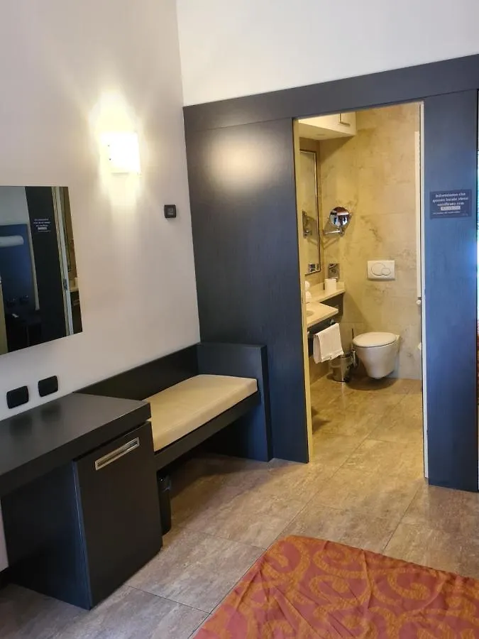 Elysium Hotel Raya Mediglia