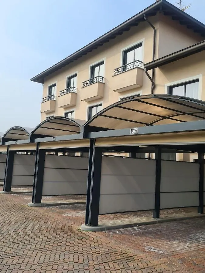 Elysium Hotel Raya Mediglia Italia