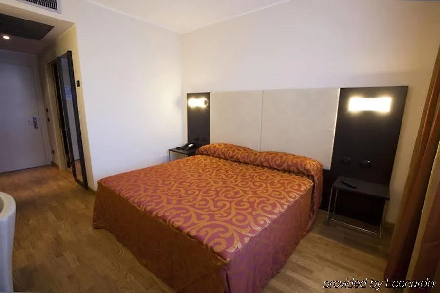 Elysium Hotel Raya Mediglia